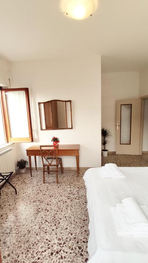 La Quiete A Un Passo Dal Centro Apartment ซอร์เรนโต ภายนอก รูปภาพ