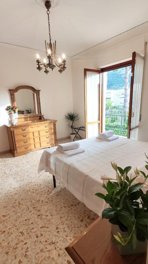 La Quiete A Un Passo Dal Centro Apartment ซอร์เรนโต ภายนอก รูปภาพ